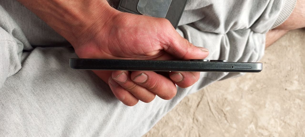 Sotiladi redmi 13C