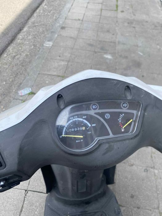 Vand scuter sym 50cc