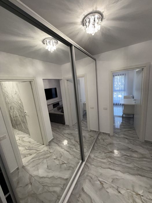 Garsoniera lux ! Locuita 1/2 luni pe an ,totul ca nou !!!