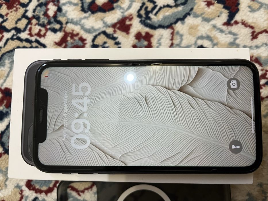 Продам айфон 11….