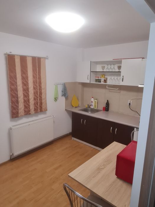 Inchiriez apartament cu o camera