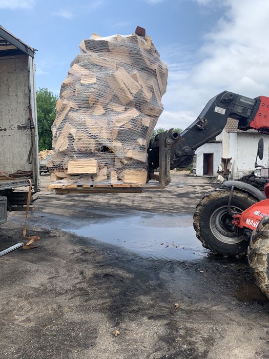 Depozit Lemne pentru foc și cărbune. Lemne fag esența tare .
