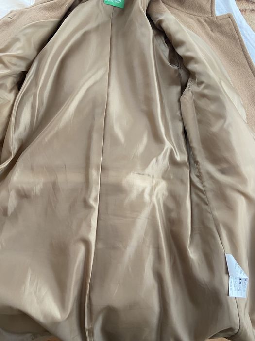 Ново вълнено бежово, карамелено, camel палто Benetton, размер IT 44