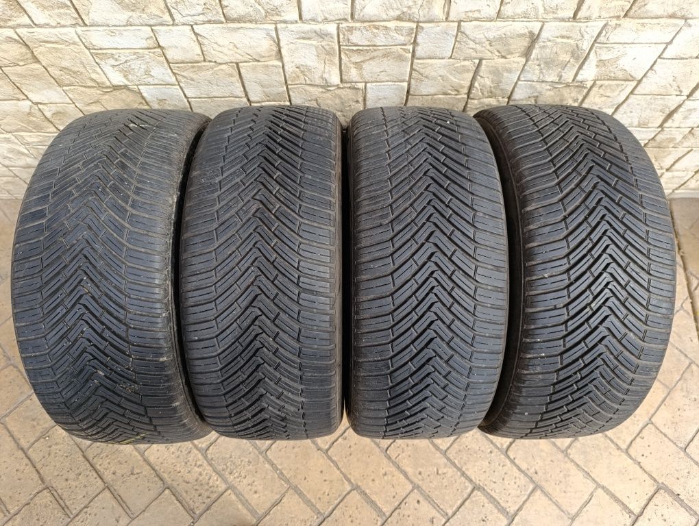 Всесезонни гуми Continental 235/45/18 dot 4121
