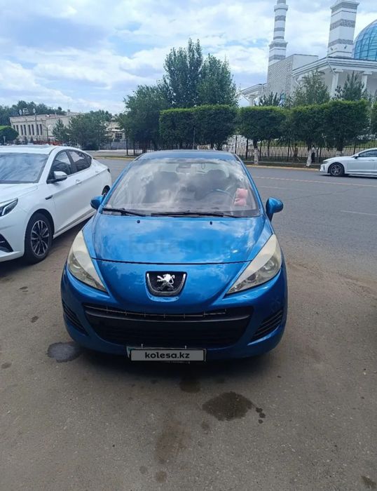 Продам машину срочно