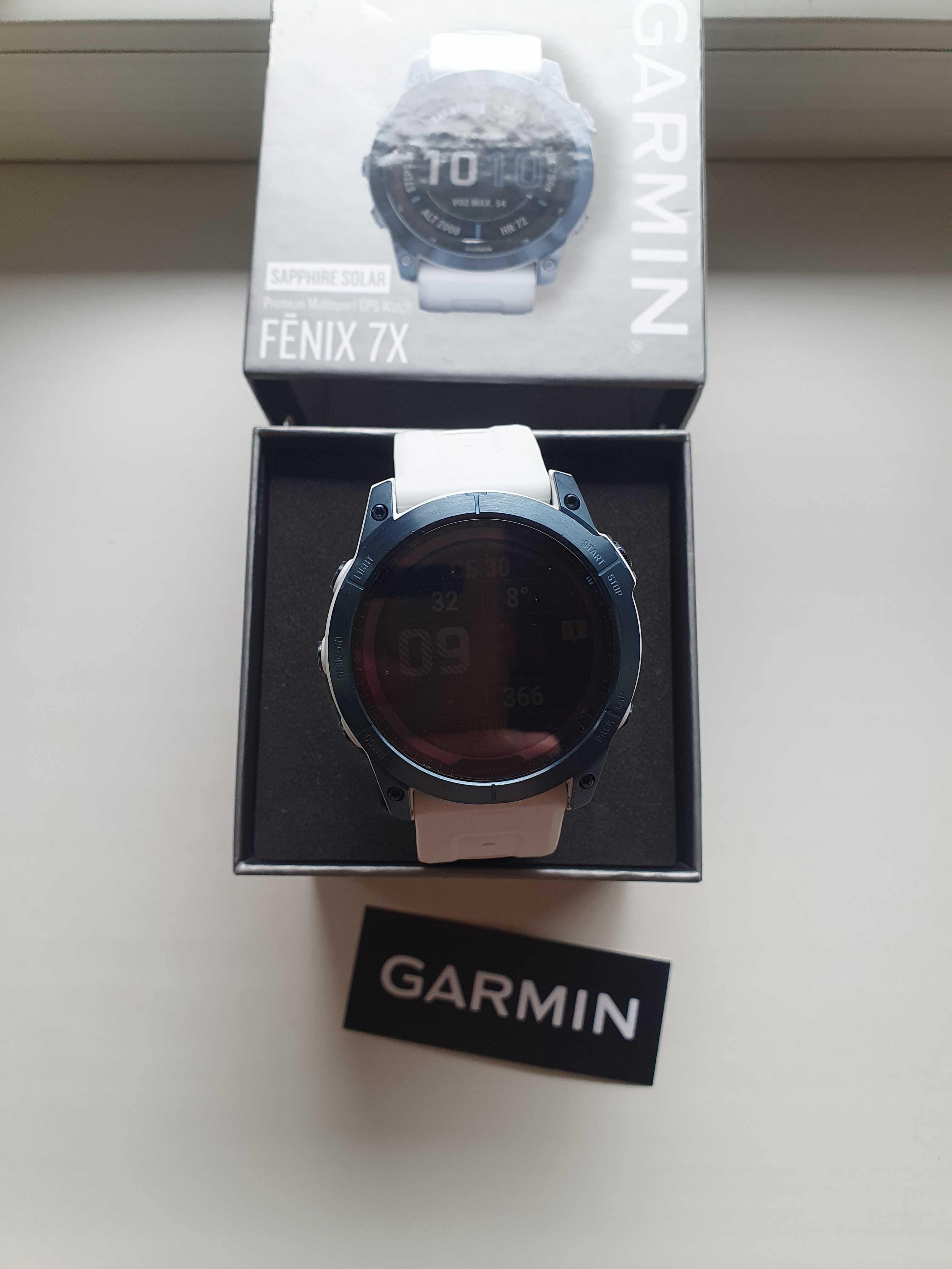 Garmin Fenix 7X Sapphire Solar, синий титан с белым силиконом