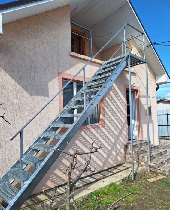Scari zicate de exterior