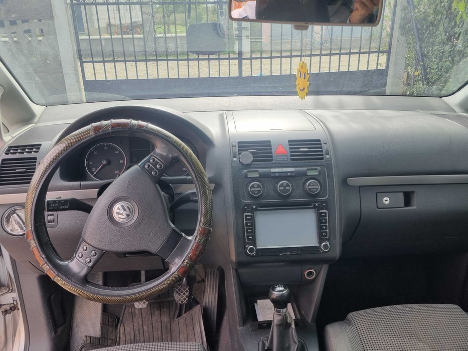 Vw touran vand sau schimb ofer diferenta
