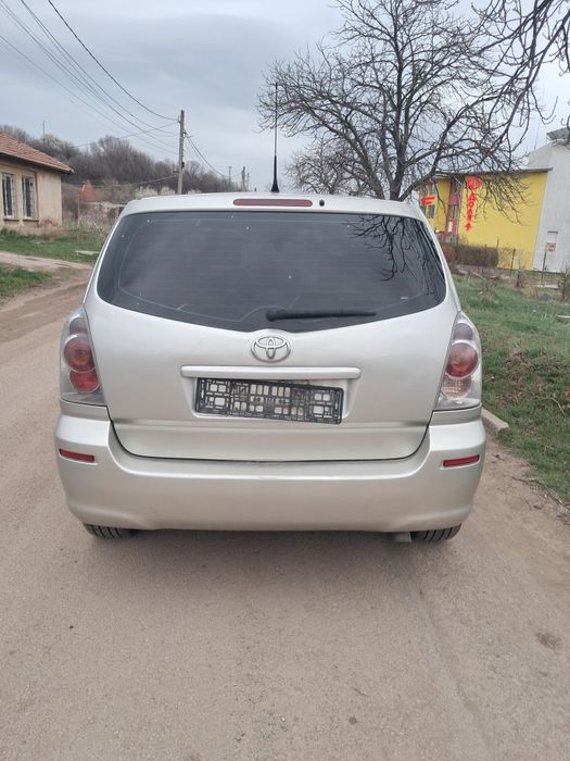 Toyota Corolla Verso 2.2 дизел 6 скорости