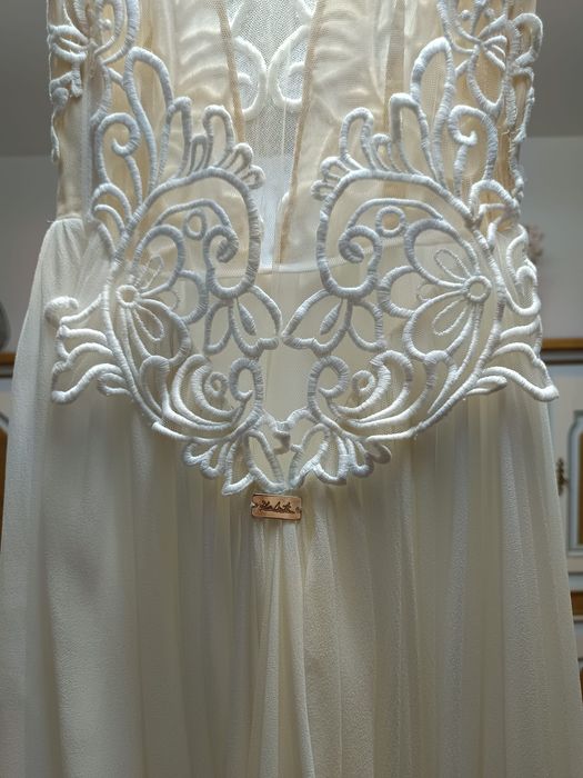 Rochie mireasa Rhea Costa, marimea S, Thora dress model