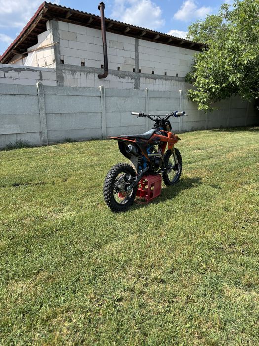 Se vinde cross ultra 125cc 4t