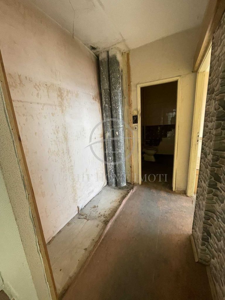 Продава се Тристаен апартамент в Пловдив, Каменица 1 - 60 кв.м за 1517 €/кв.м - Снимка #11