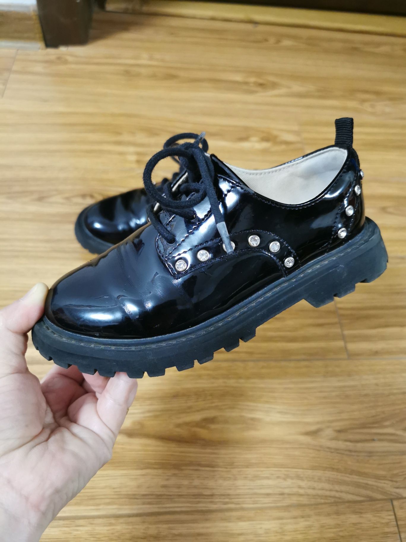 Afidasi converse 28, 5 29 Set mar 29 Pantofi zara 29 sau clarks 29, 5