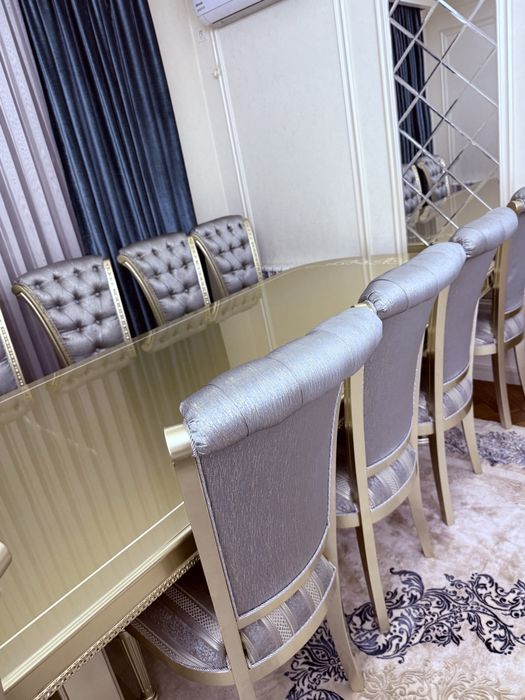 Стол стул мебель для гостинной