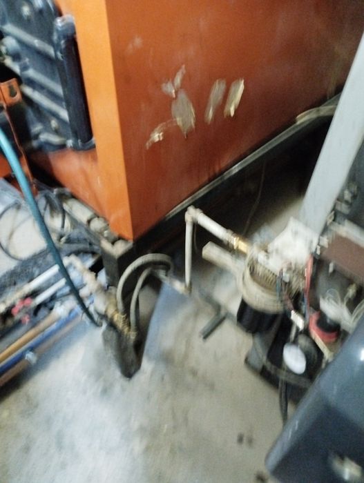Vând centrala pe ulei 55kw