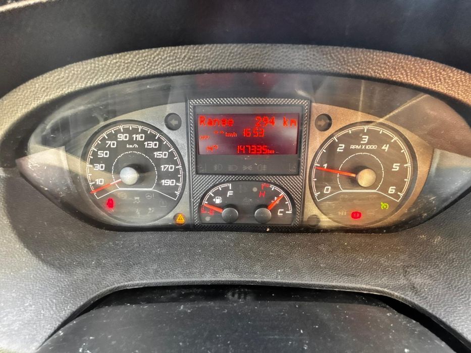 Peugeot Boxer si VW T6 2.0 e6 pregatite de curierat