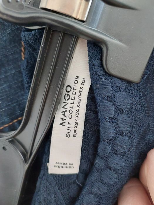 Fusta mango marime XS dantela