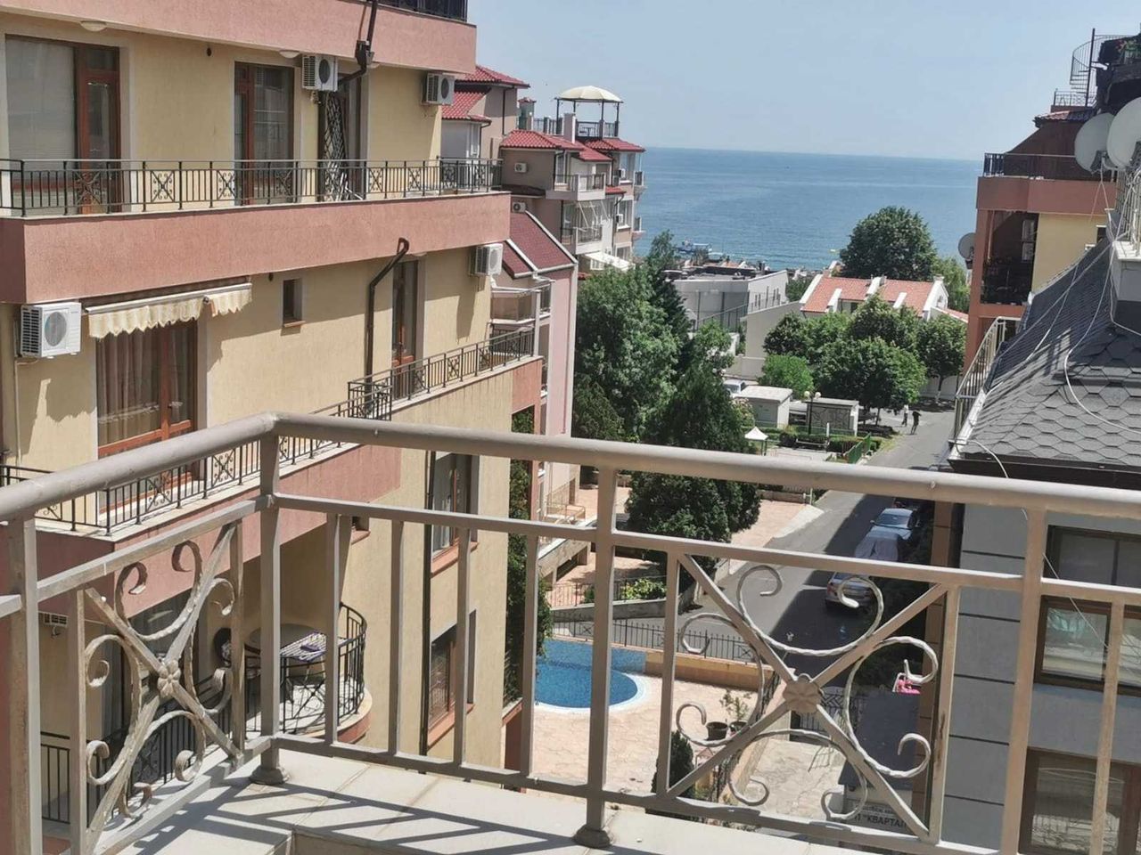 Продава се Тристаен апартамент в Свети Влас - 136 кв.м за 787 €/кв.м - Снимка #13
