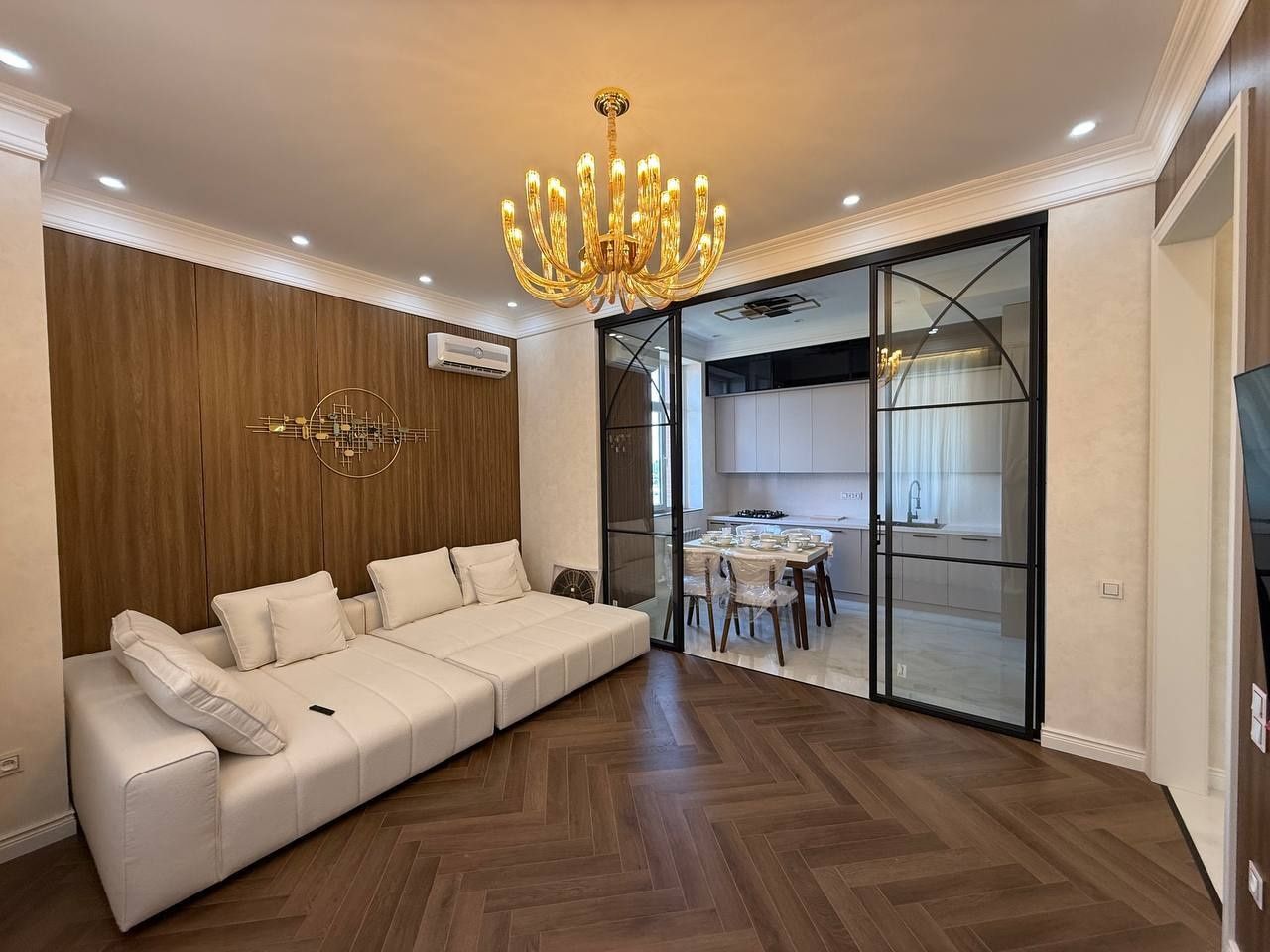 Продается 4х ком квартира, ЖК Империал, ор-р: метро Ойбек, 110 м²