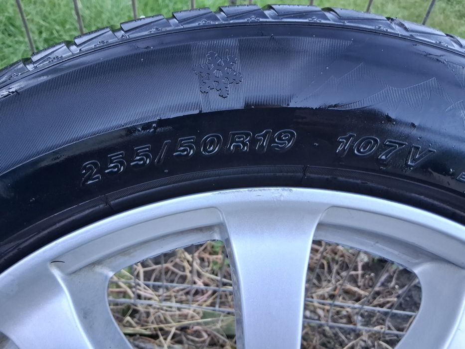 Jante aliaj pe 19 cu anvelope de iarna Bmw X5 Bmw X6