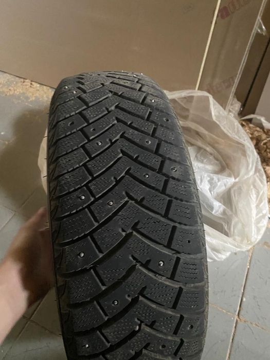 Шины зимние, 185/70/14