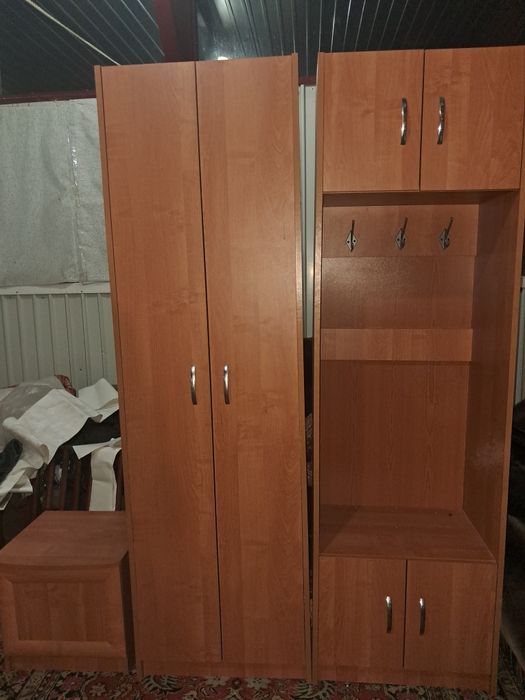 Продам шкафы прихожая