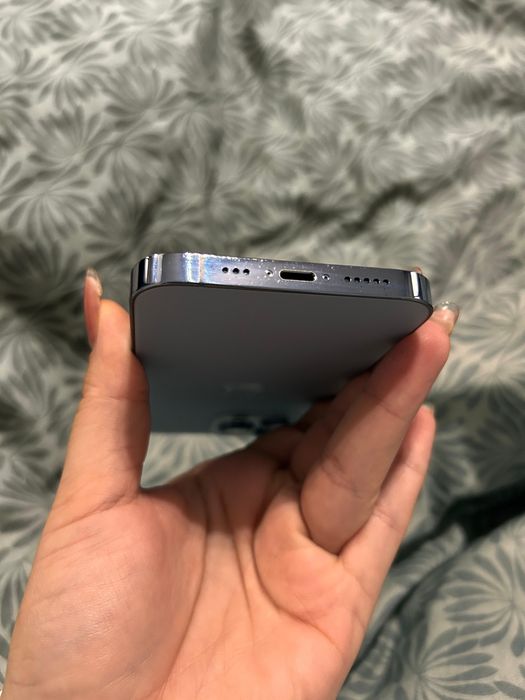 Urgent iPhone 13 pro sierra blue 128gb