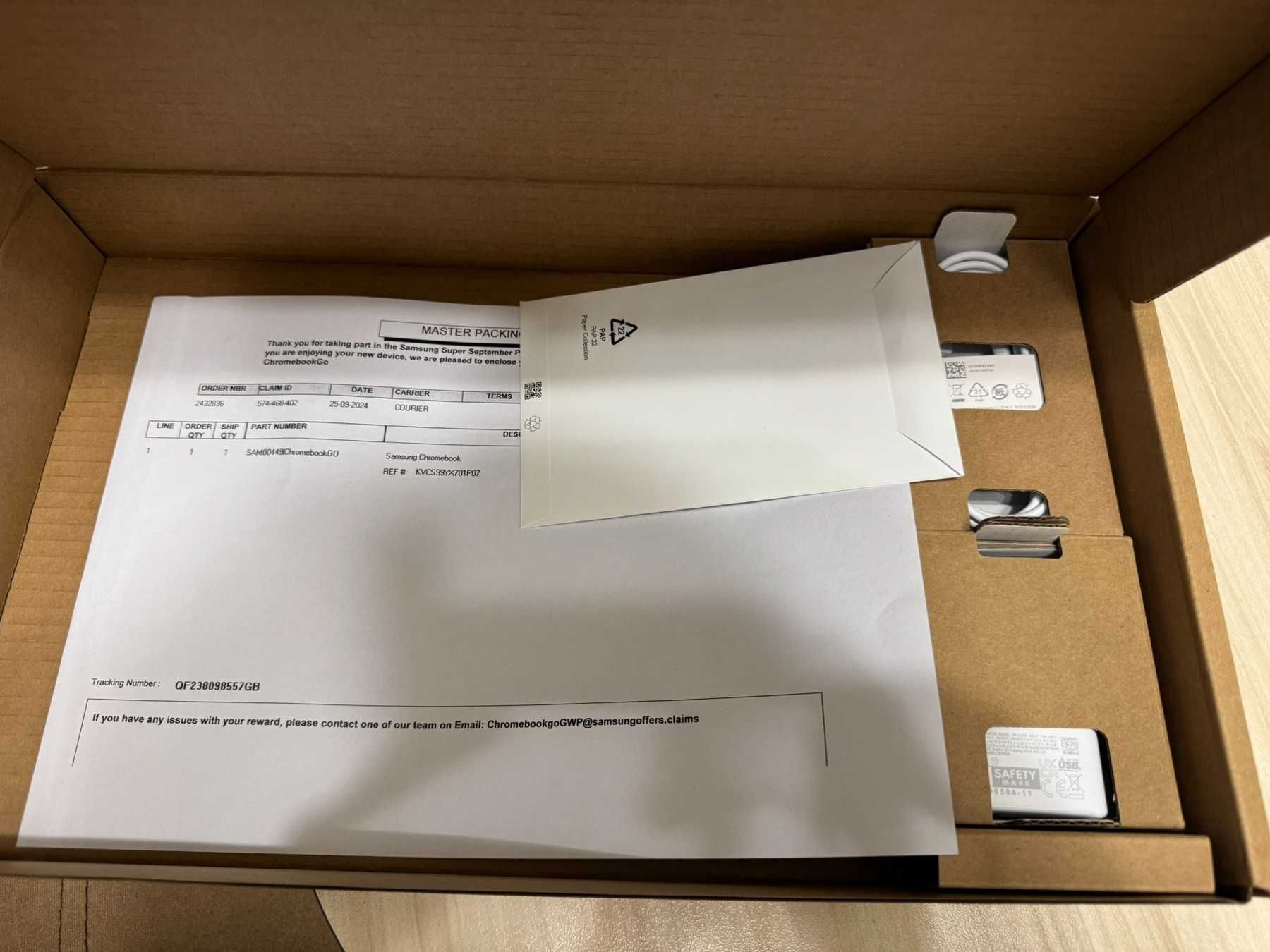 Лаптоп Samsung Galaxy Chromebook Go 11.6" 4RAM, SSD 64GB e.MM