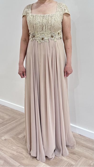 Вечерние платья на корпоратив и на свадбу