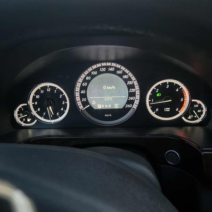 Vand Mercedes E-Class