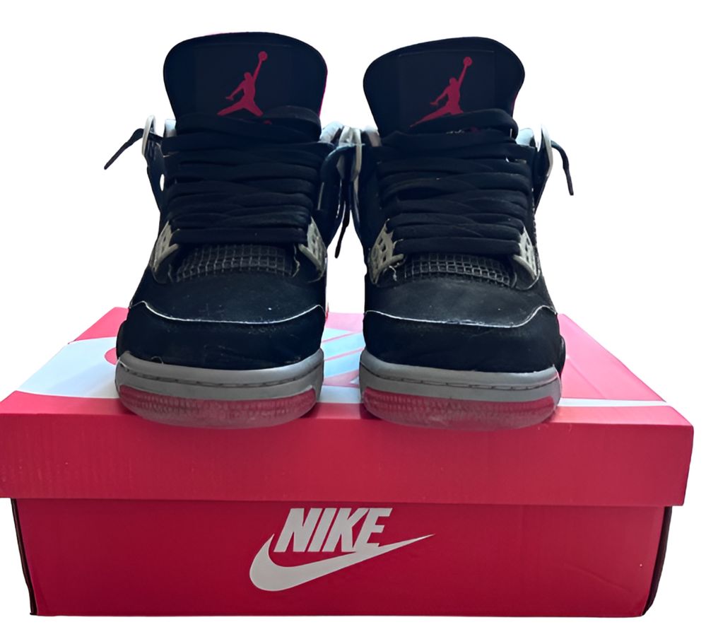 Nike Air Jordan 4 Bred