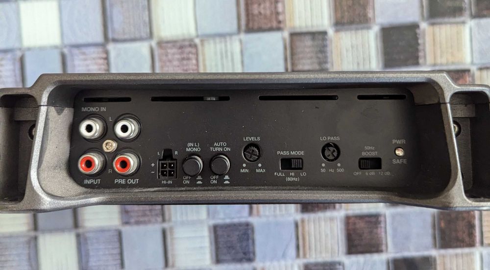 Бас каса + усилвател Hertz