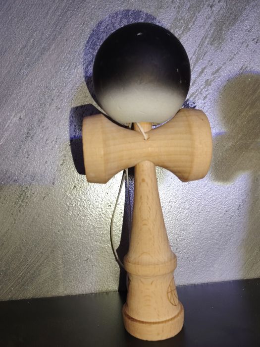 Kendama de vânzare