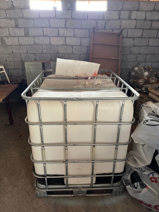 Продается емкость тонник