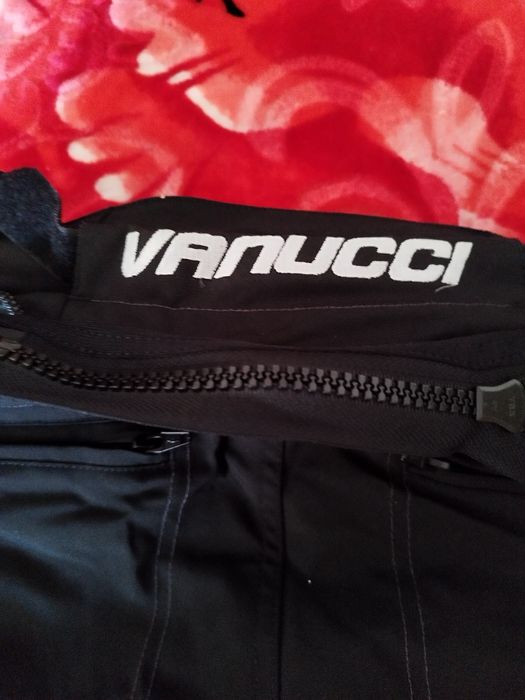 Pantaloni , pentru motociclism,excursi montane aproape noi