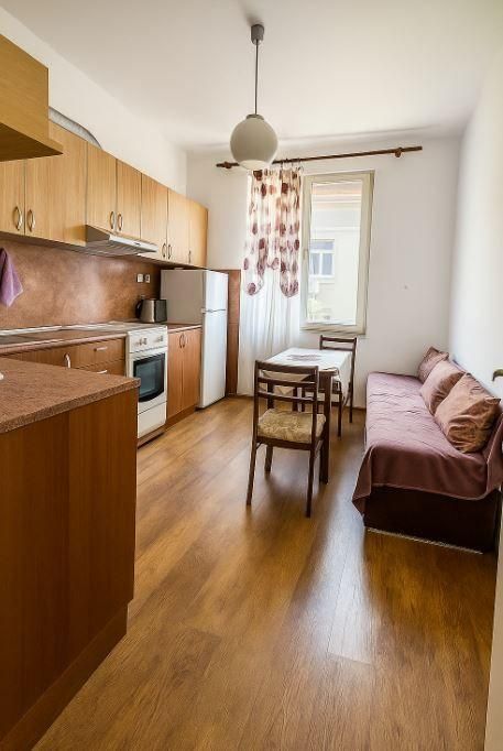 Двустаен апартамент в района на Гръцка махала!