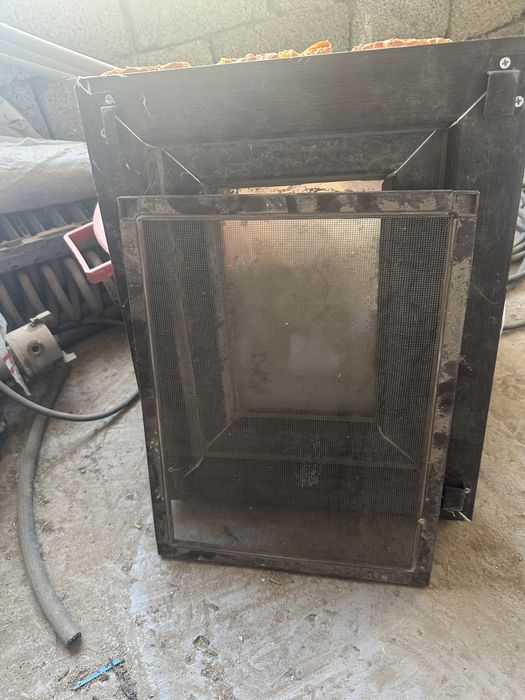 Пластик терезе сатылады