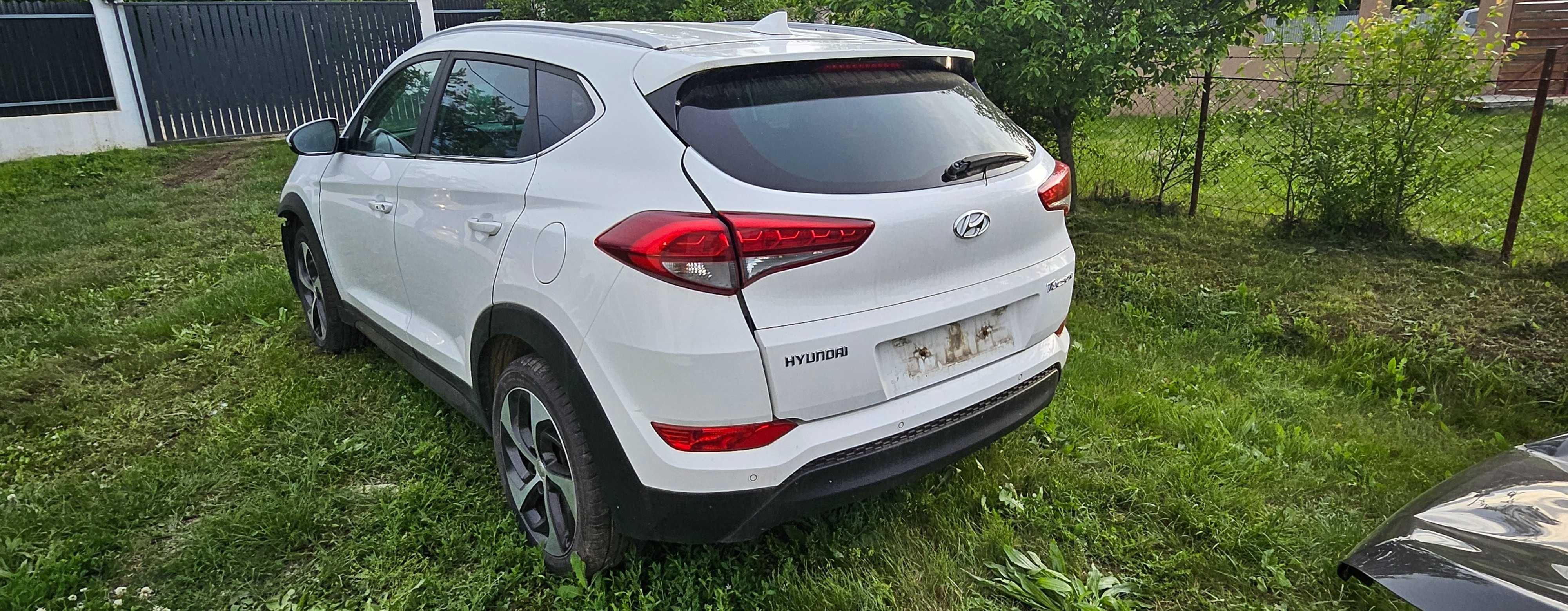 Dezmembrez hyundai tucson 2016