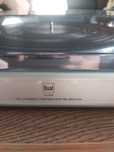 Продавам грамофон Dual cs 410