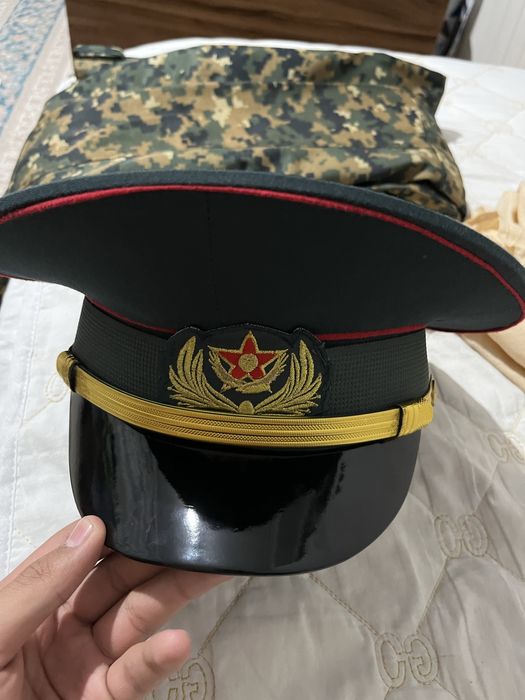 Фуражка, галстук, рубажка, ремень, беретка, для порадной формы!!!