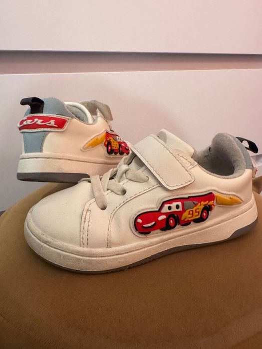 Маратонки размер 25