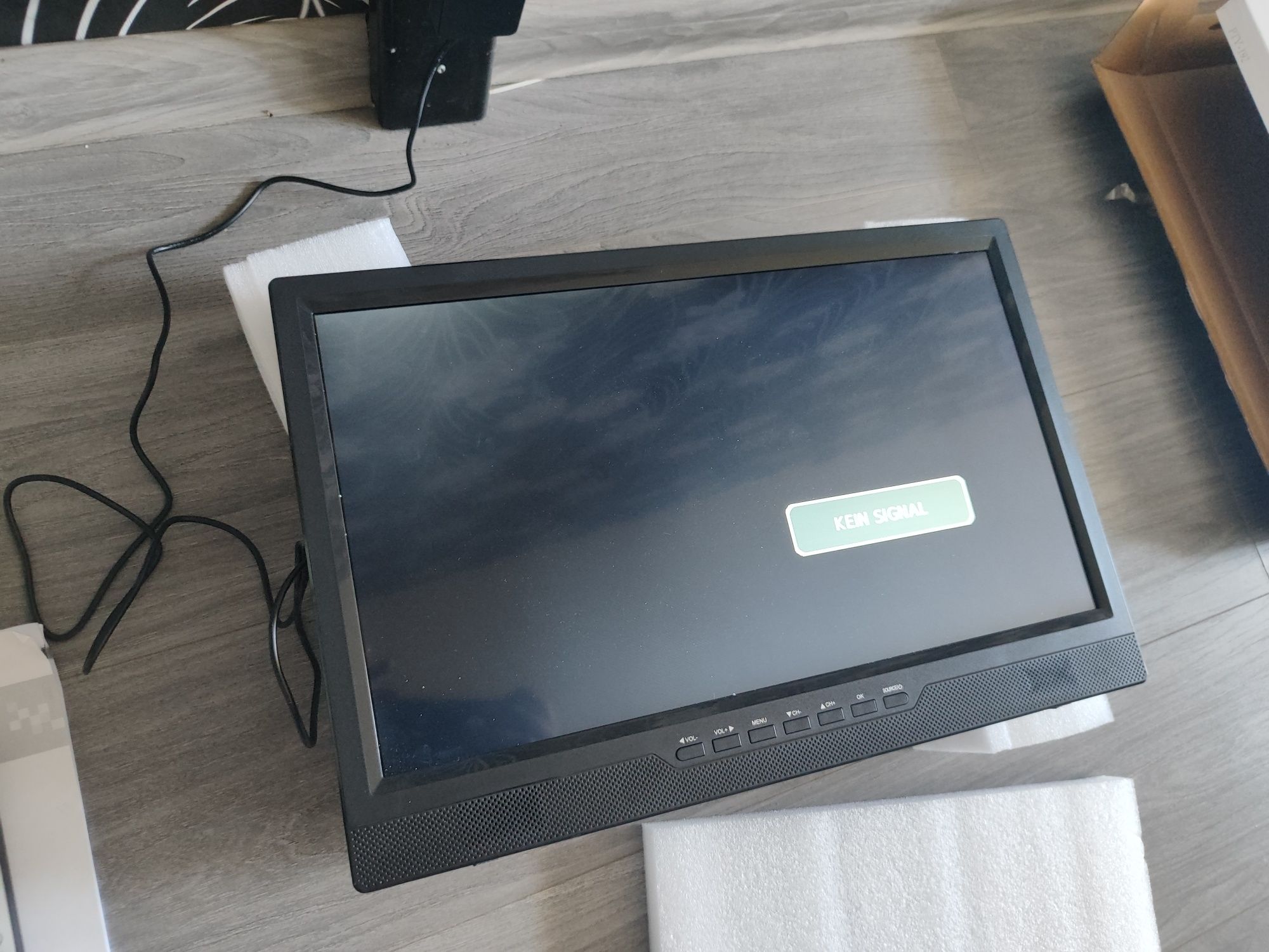 ПРОМО ! 19 " Desobry FULL HD преносим телевизор !