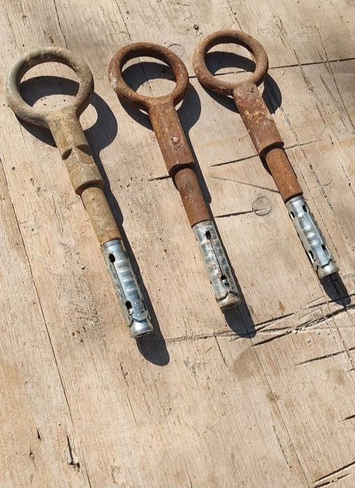 Surub ancoraj schela