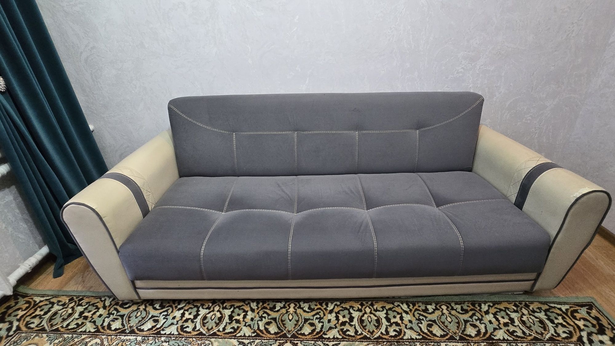 Продам диван в хорошем состоянии
