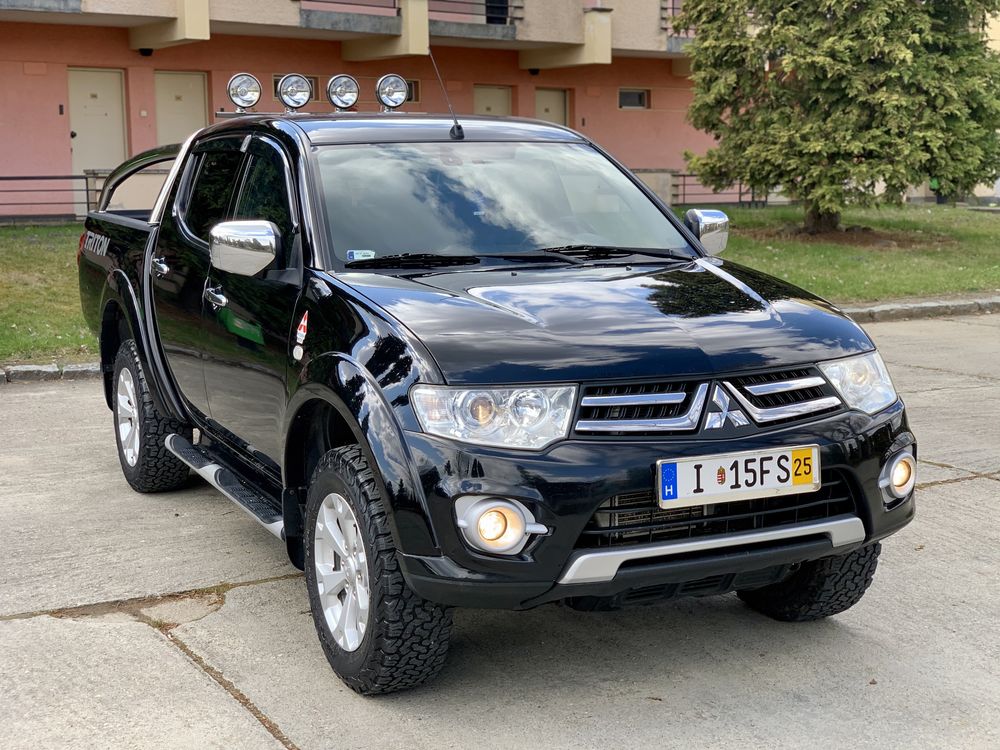 Mitsubishi L200 2015 2.5 Tdi 178 CP STARE IMPECABILA ! Recent Adus !