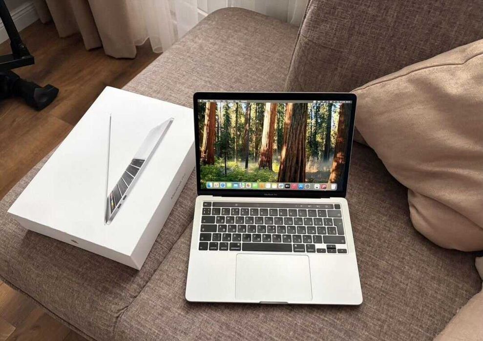 MacBook Pro 2020 Ideal. Full box