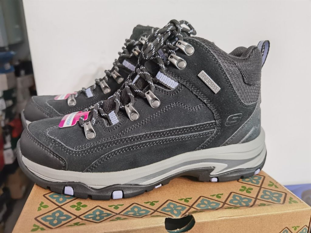 Skechers bocanci   37