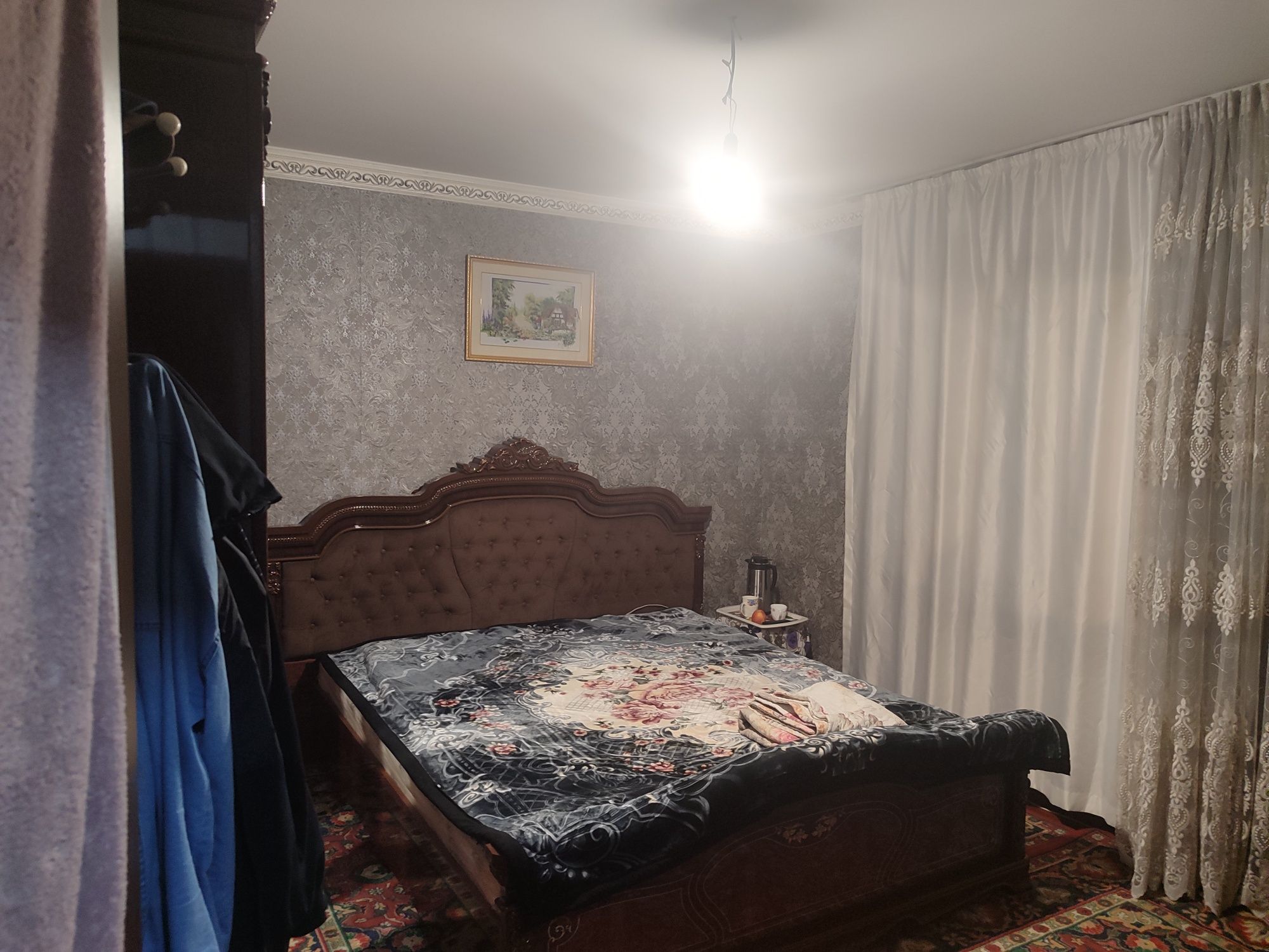 продаётся квартира 1 - этаж 2в4 комнатная