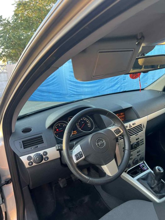 Vând Opel Astra h în stare perfectă