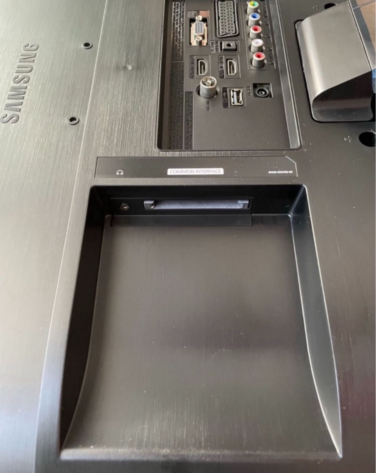 Samsung T24E390EW Телевизор+Монитор